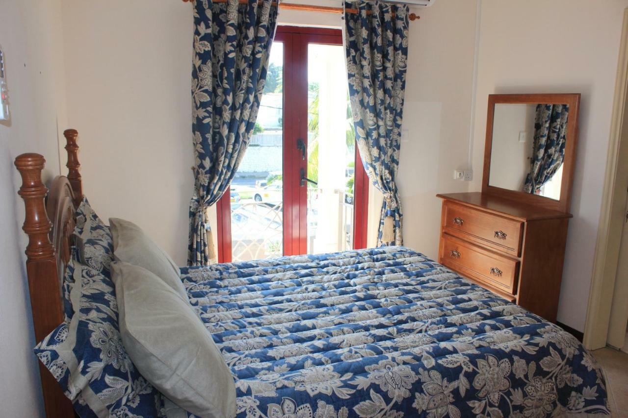Residence Abrico Trou-aux-Biches Extérieur photo